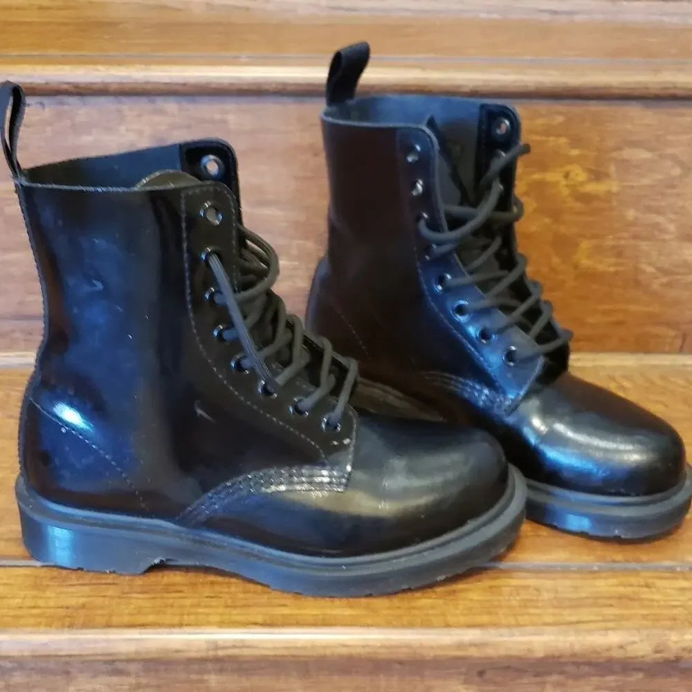 Dr. Martens sz 5 girls older 1460 Combat Boots Black Patent Leather